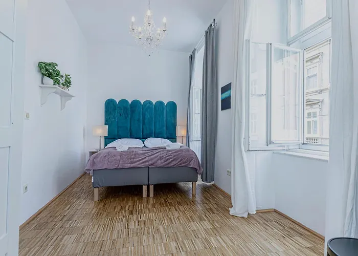 Elegant & Spacious 2br In The Center Apartamento *